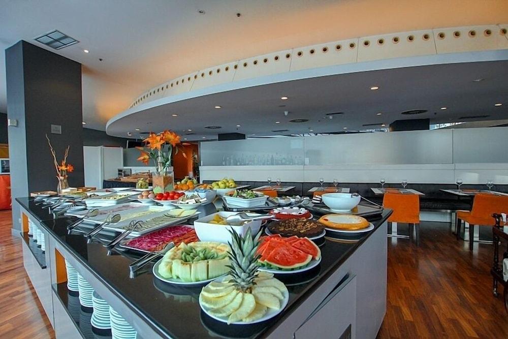 Eurohotel Barcelona Granvia Fira L'Hospitalet de Llobregat Dış mekan fotoğraf