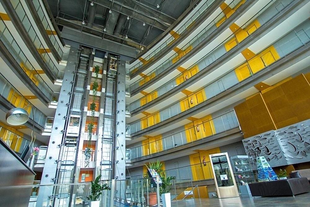 Eurohotel Barcelona Granvia Fira L'Hospitalet de Llobregat Dış mekan fotoğraf
