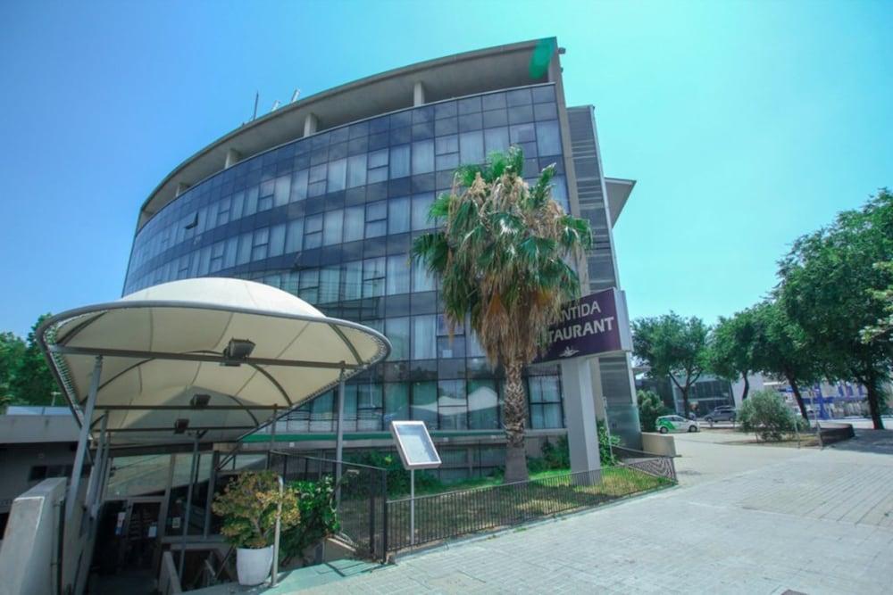 Eurohotel Barcelona Granvia Fira L'Hospitalet de Llobregat Dış mekan fotoğraf