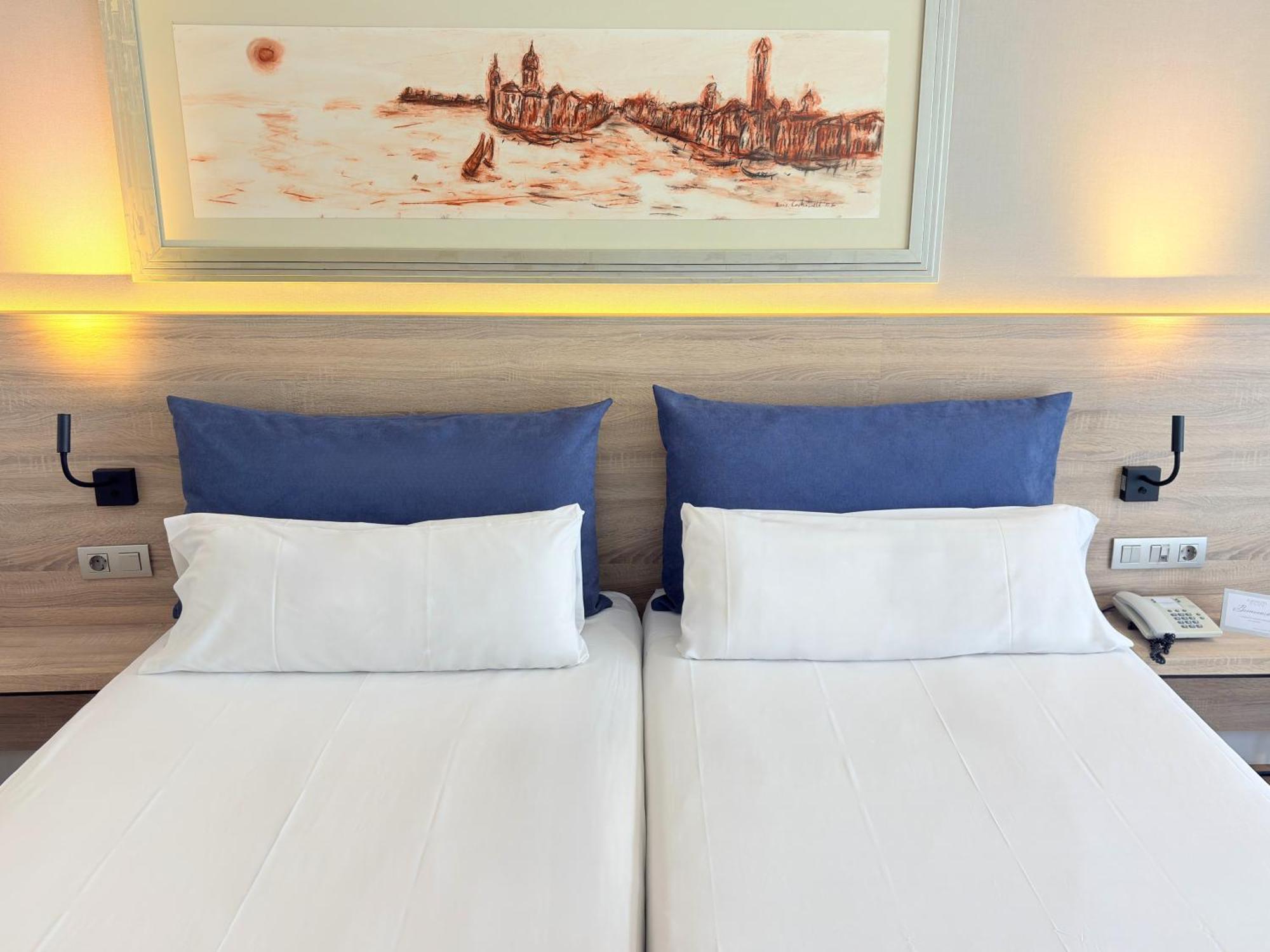 Eurohotel Barcelona Granvia Fira L'Hospitalet de Llobregat Dış mekan fotoğraf